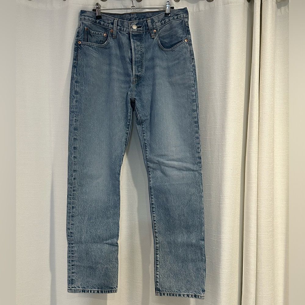 Levi’s- 501 High Rise, Straight Leg- new without Tag